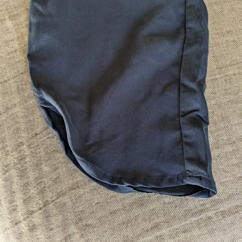 Marine Layer Allison Navy pant, size large - Picture 5 of 10